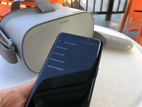VR Gözlüklerde “Siyah Ekran” ve “Donma” Sorunları Nasıl Çözülür? (Quest & Pico Reset Atma Yöntemleri)